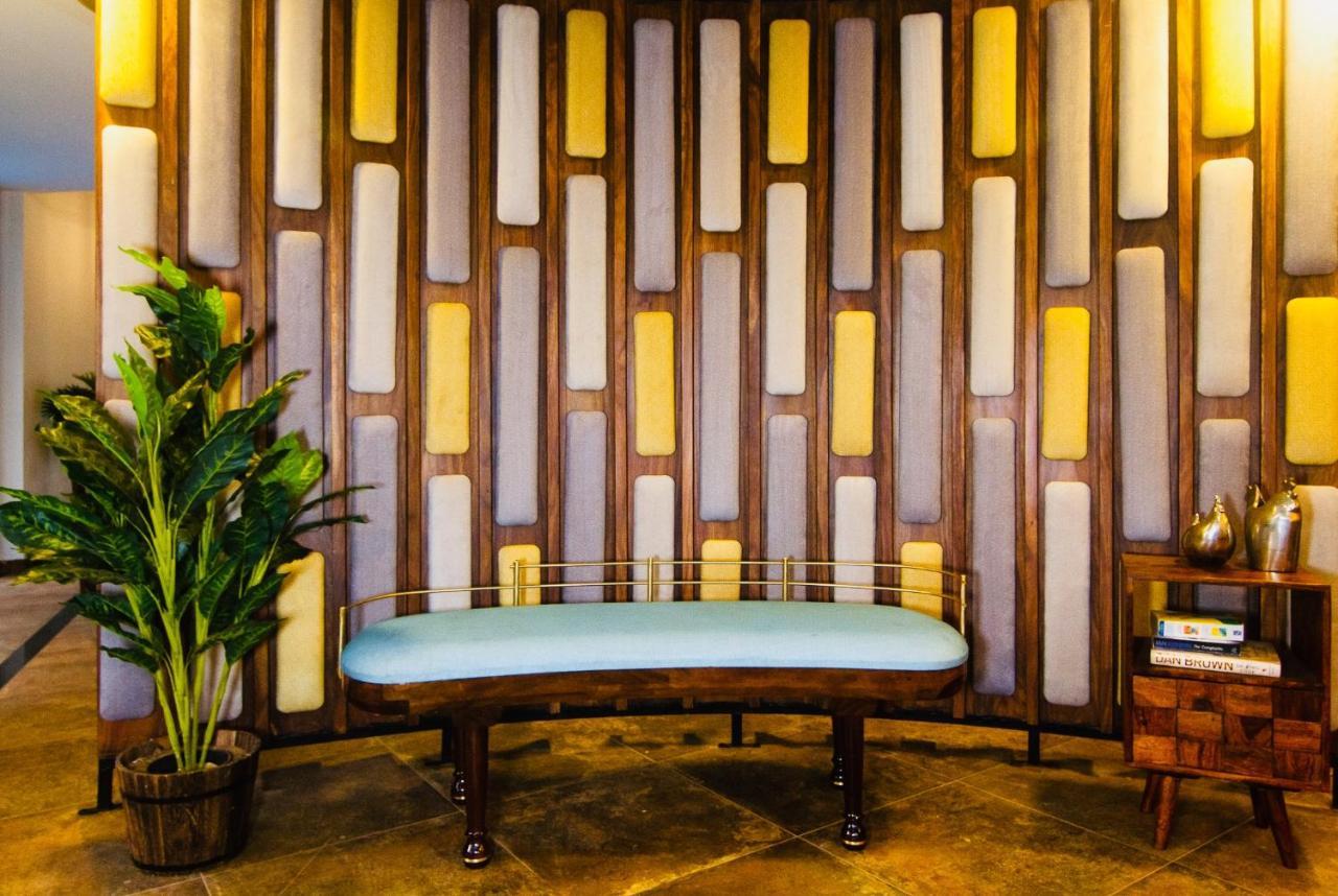Half Hotel, 卡兰古特 外观 照片