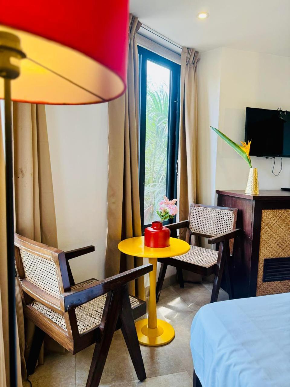 Half Hotel, 卡兰古特 外观 照片